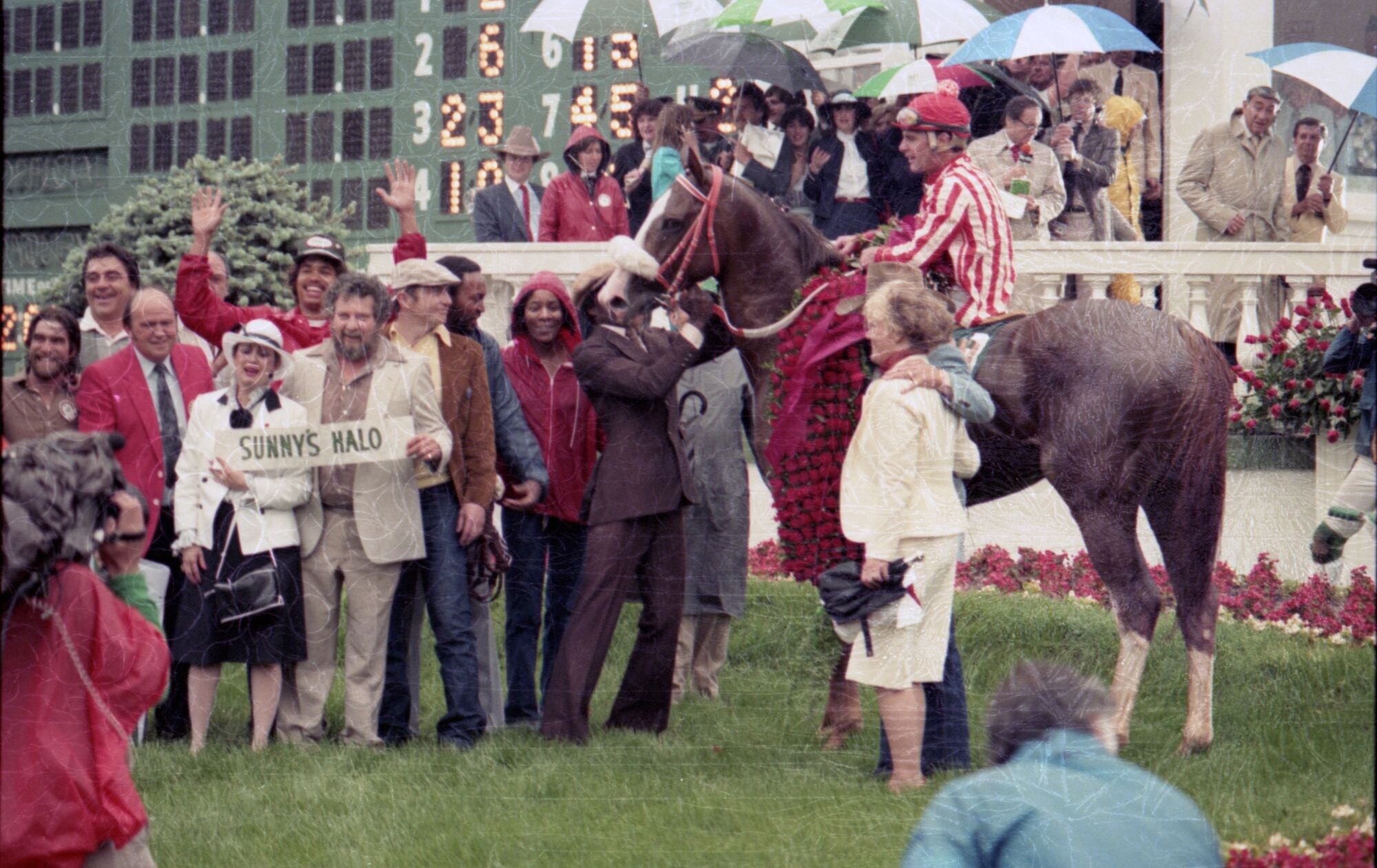 Sunny's Halo wins the Kentucky Derby in 1983