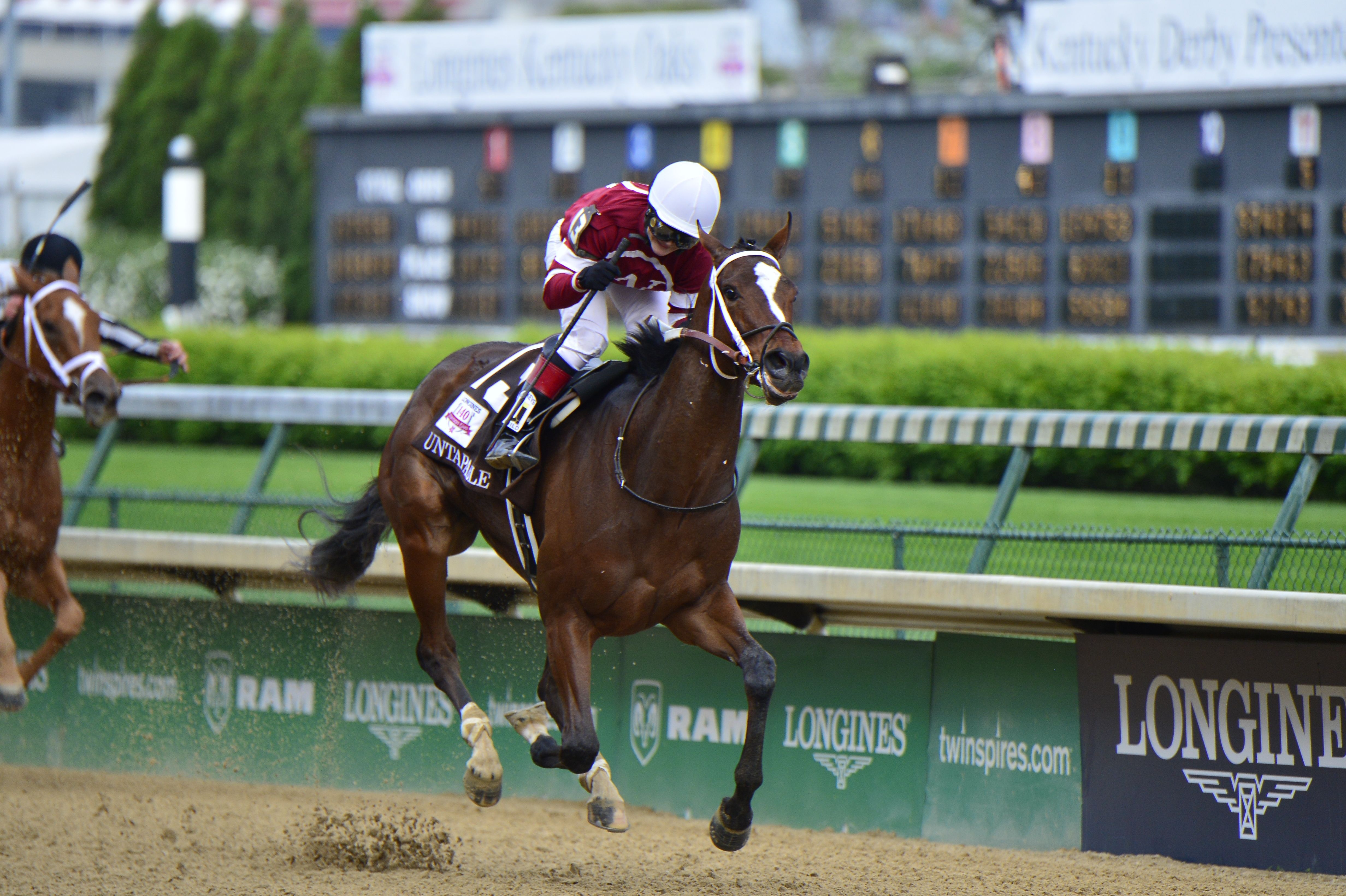 Rosie Napravnik and Untapable in the Kentucky Oaks.