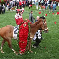Rich Strike wins the 2022 Kentucky Derby