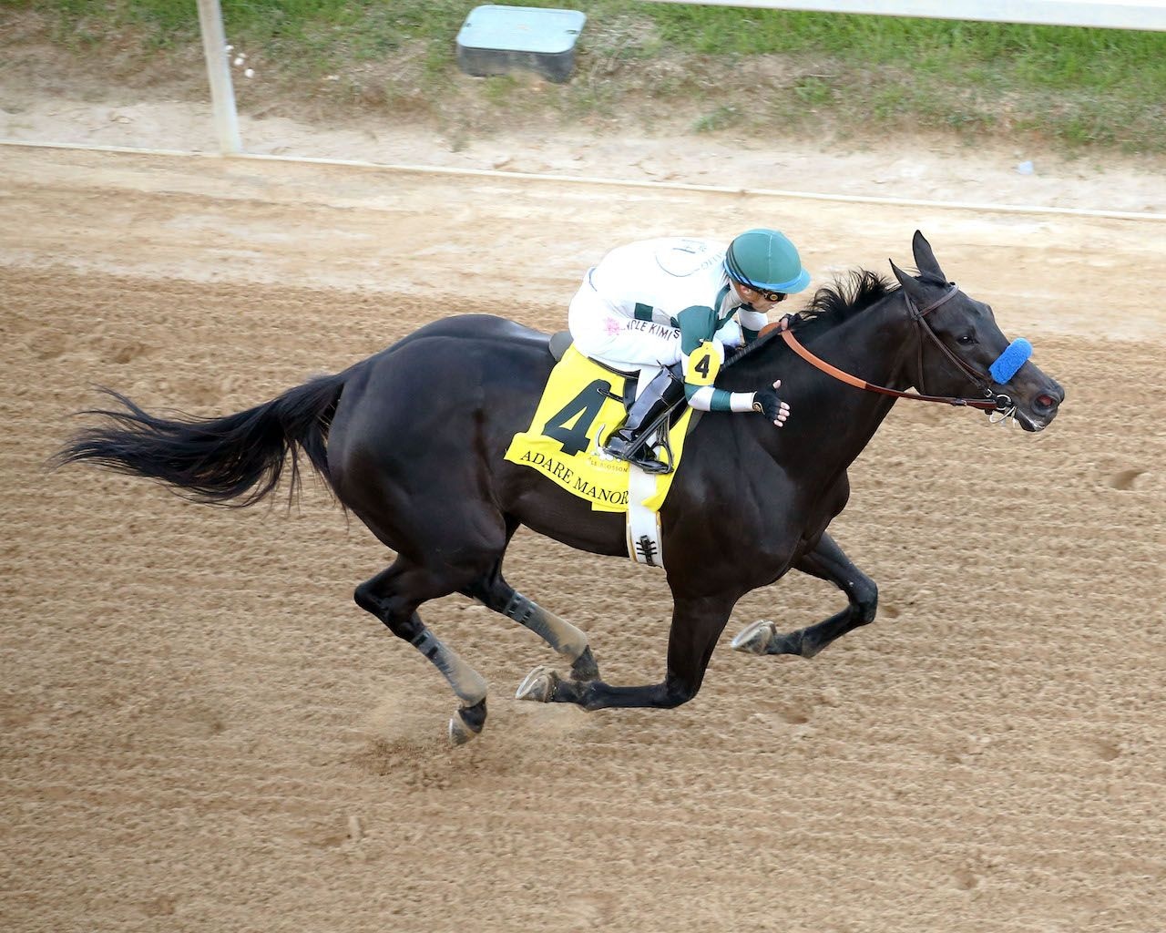 Adare Manor wins the Apple Blossom H. (G1) at Oaklawn Park