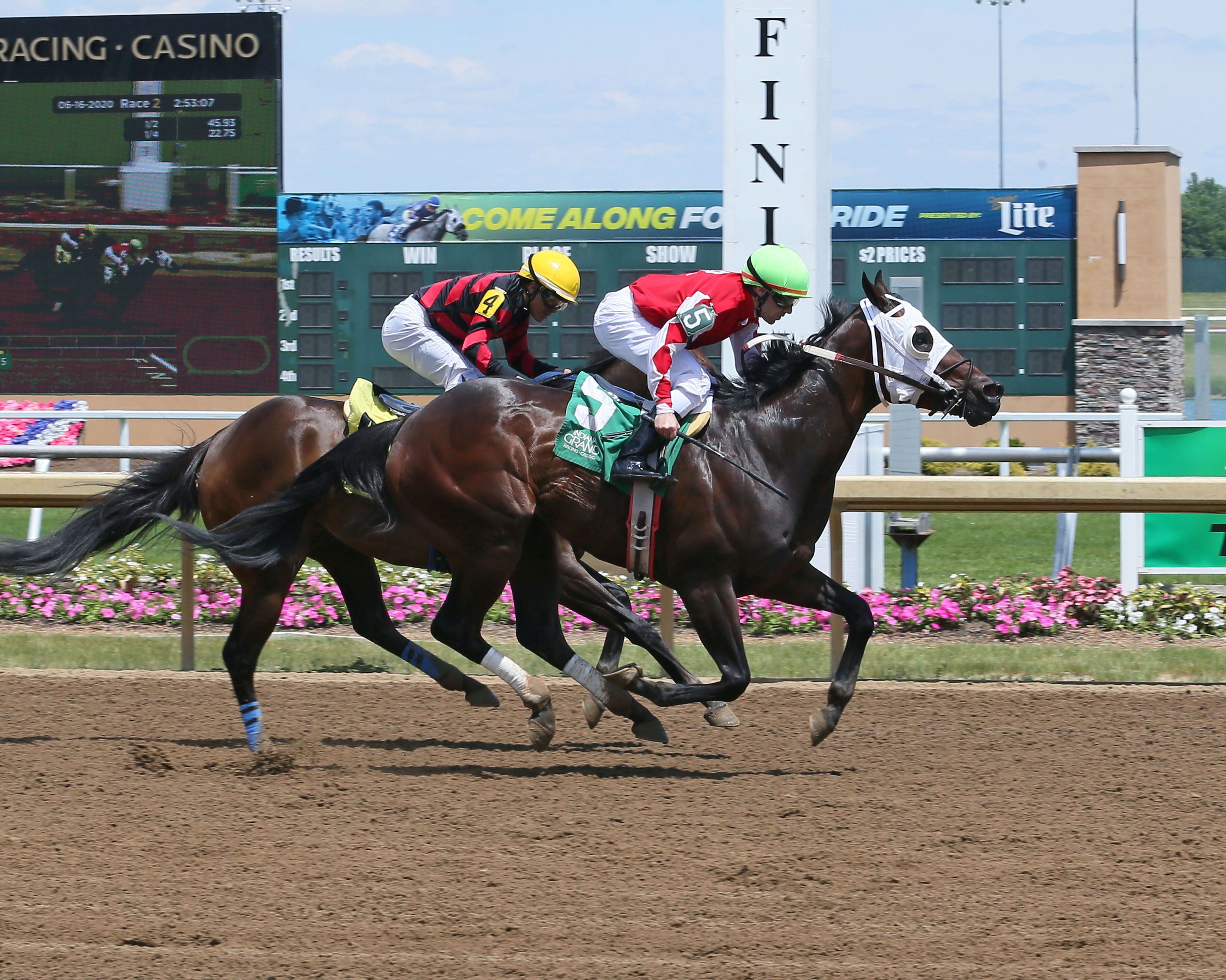 Racing at Horseshoe Indianapolis