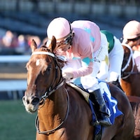 Bear River wins at Churchill Downs. 