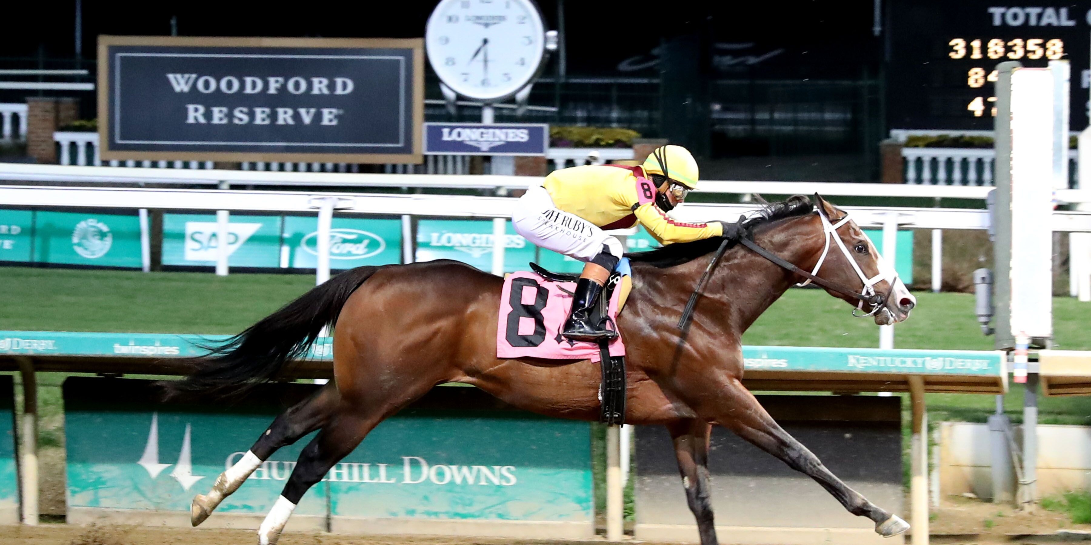 Cannoneer breaking his maiden at Churchill Downs