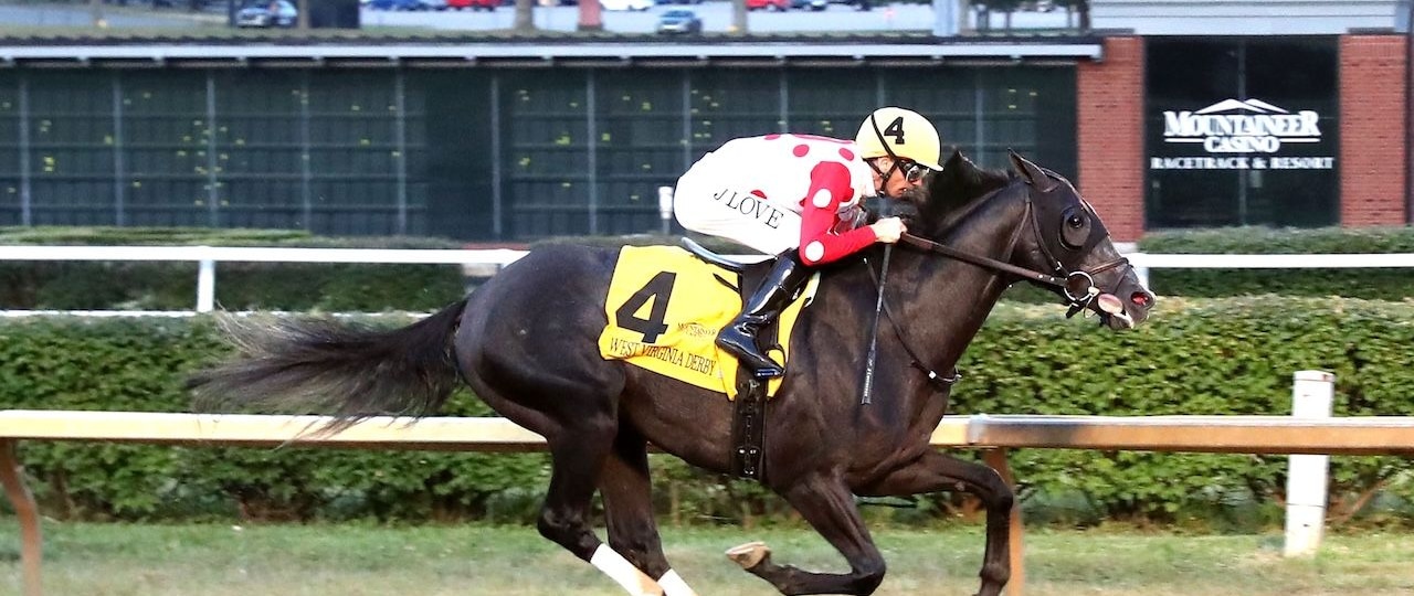 Chunk of Gold wins the West Virginia Derby at Moutaineer Park.