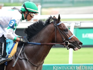 Coach Pope breaking his maiden at Churchill Downs.