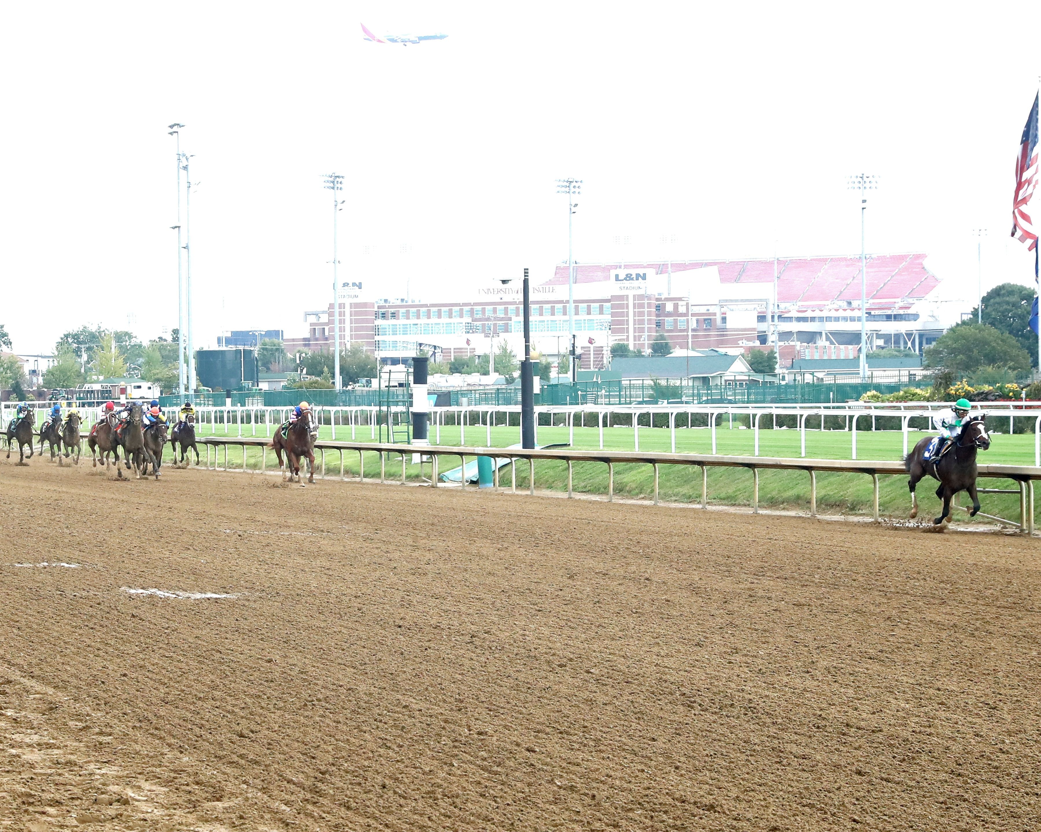 Coach Pope breaking his maiden at Churchill Downs.