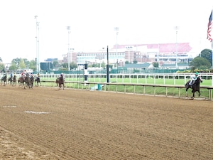 Coach Pope breaking his maiden at Churchill Downs.