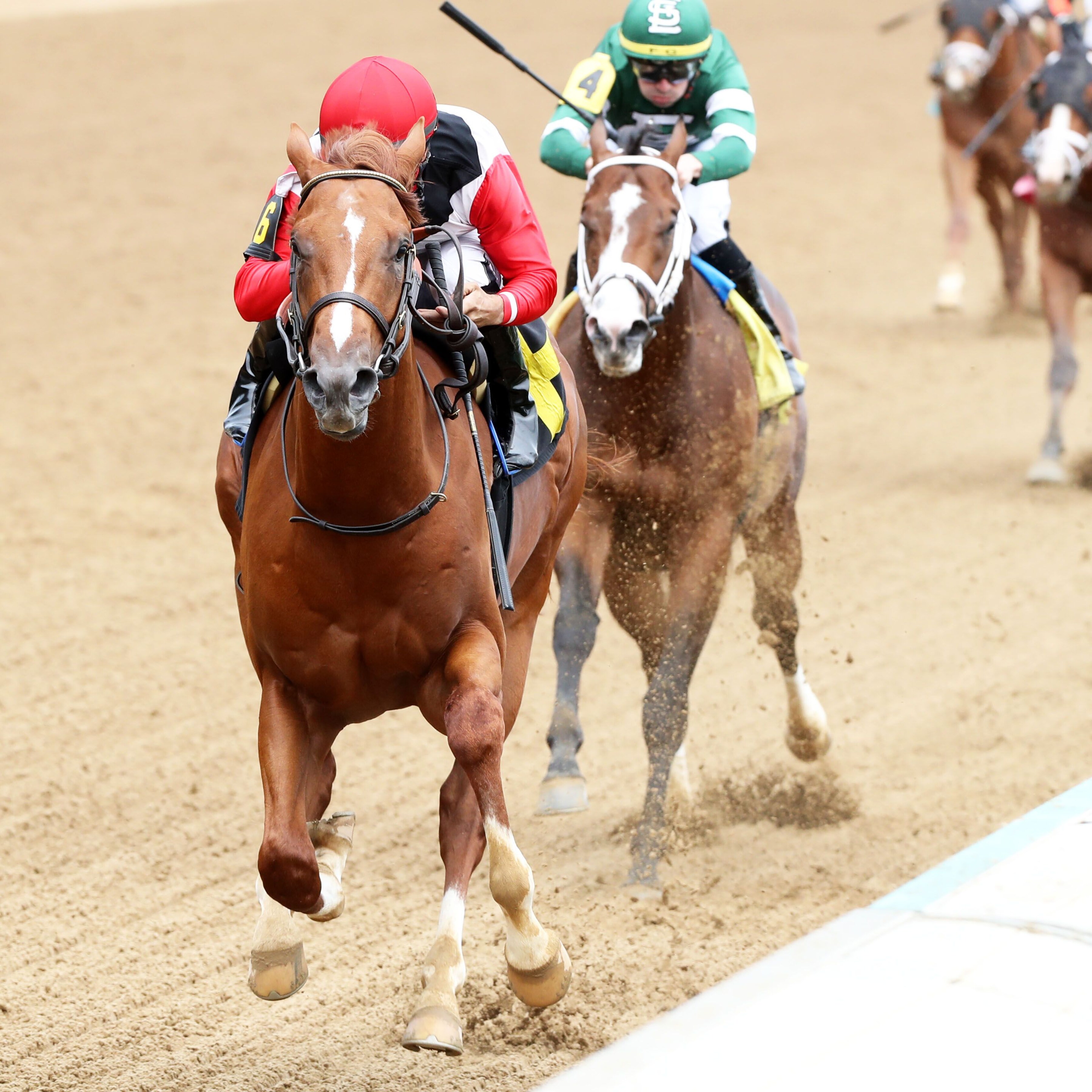 Comport wins at Churchill Downs.