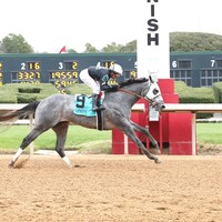 Caldera wins at Oaklawn Park.