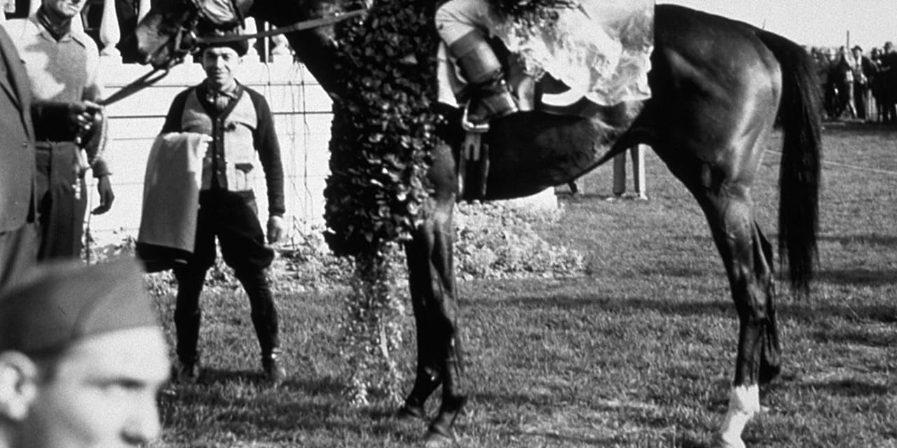 Count Fleet wins the 1943 Kentucky Derby (Courtesy of the Kentucky Derby/Churchill Downs)