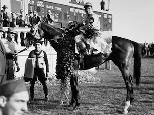 Count Fleet wins the 1943 Kentucky Derby (Courtesy of the Kentucky Derby/Churchill Downs)