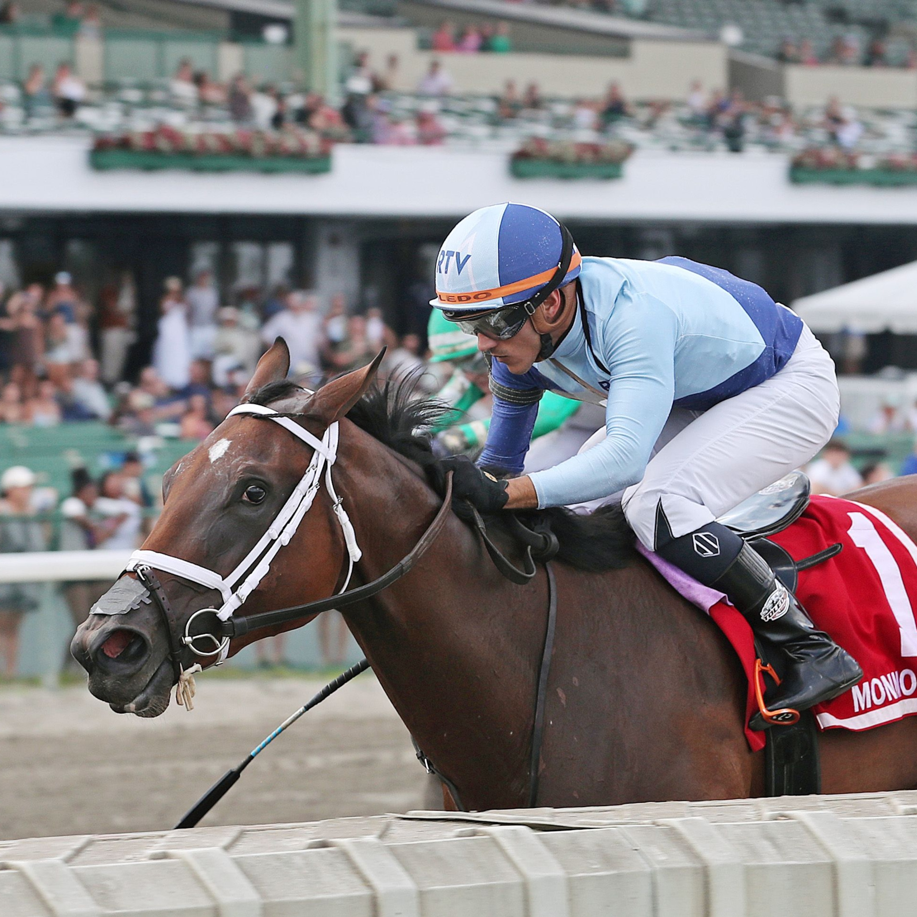 Dazzling Dame wins the Sorority at Monmouth. 