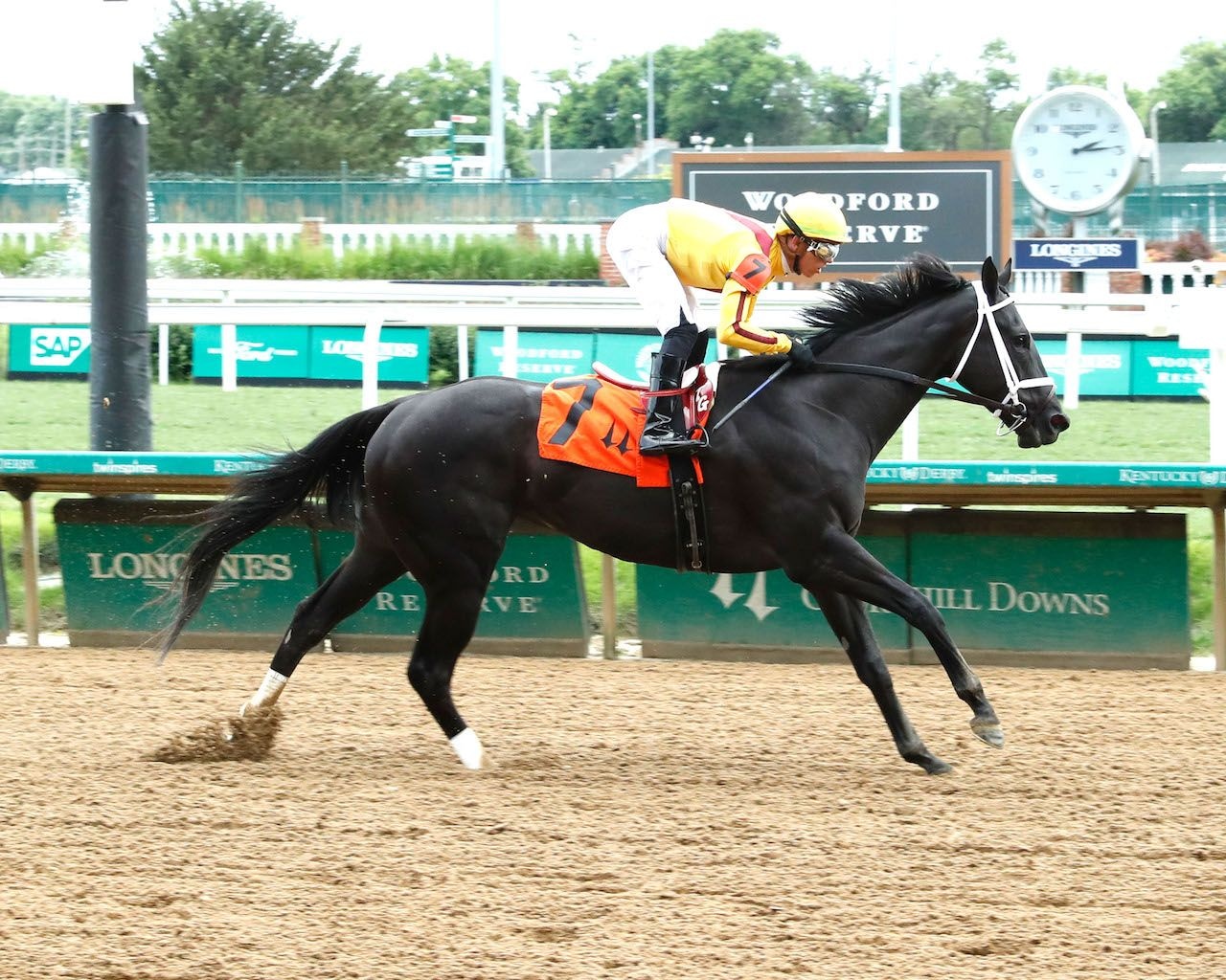Emery wins the Leslie's Lady Overnight S. at Churchill Downs.