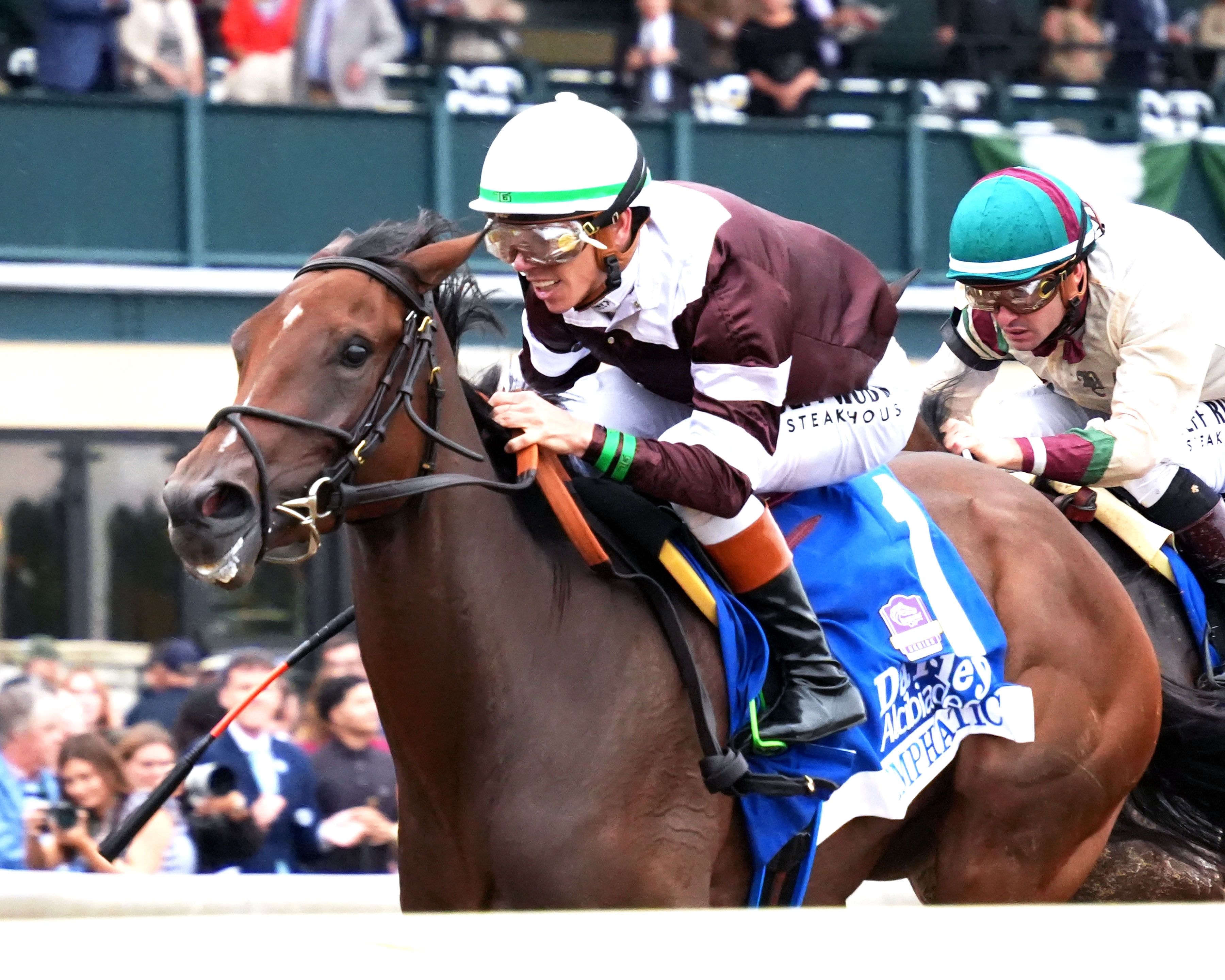 Emphatic went wire to wire in the Alcibiades (G1)