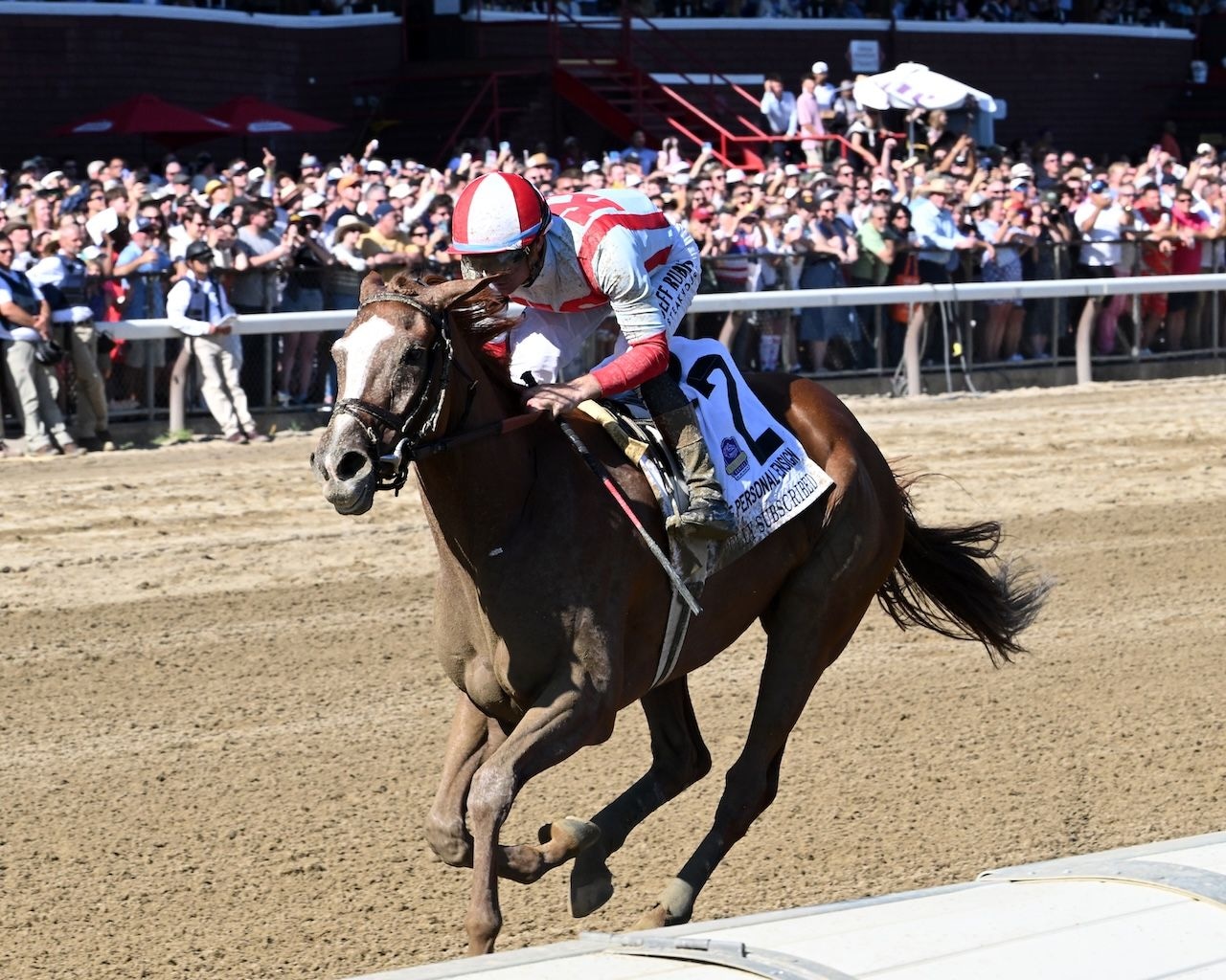 Fully Subscribed wins the Personal Ensign at Saratoga.