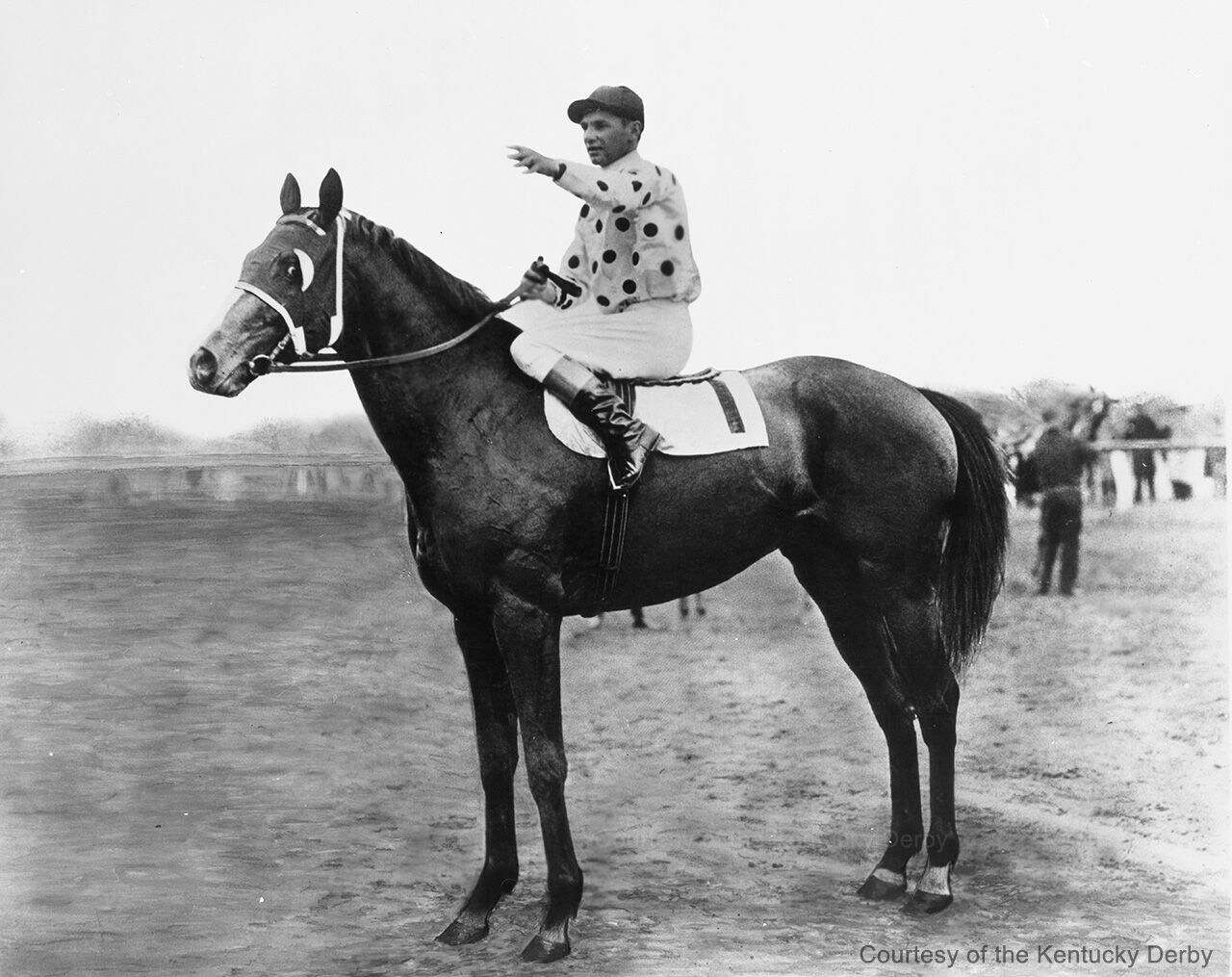Gallant Fox wins the 1930 Kentucky Derby (Courtesy of the Kentucky Derby/Churchill Downs)