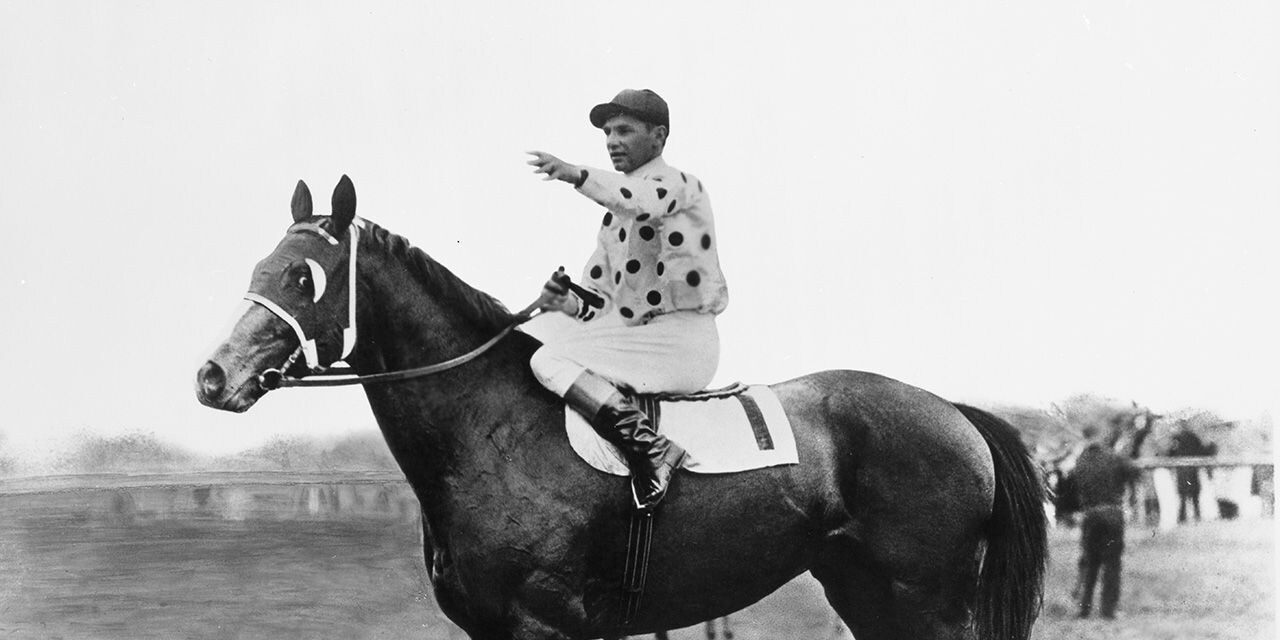Gallant Fox wins the 1930 Kentucky Derby (Courtesy of the Kentucky Derby/Churchill Downs)