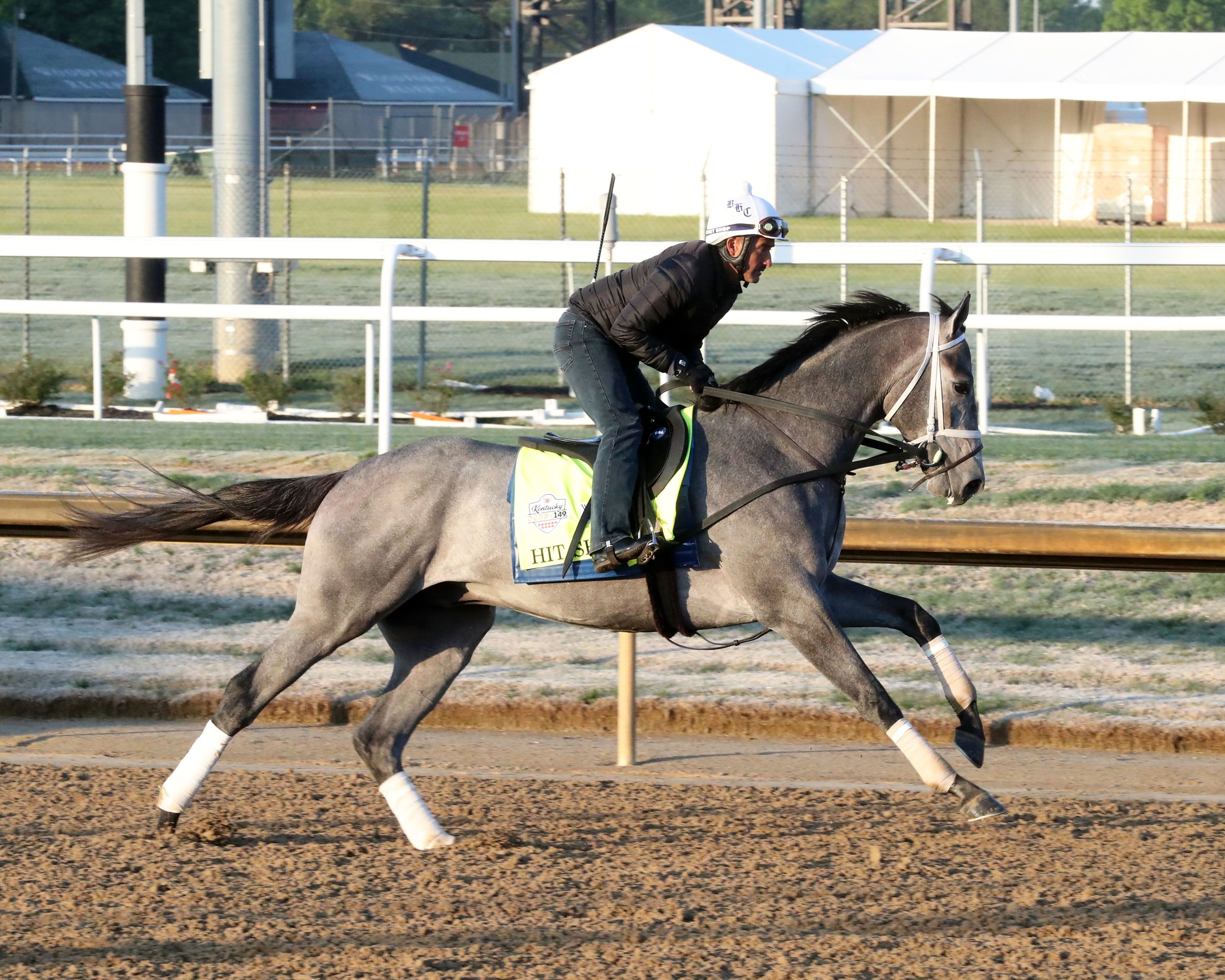 Hit Show trains at Churchill Downs 2023