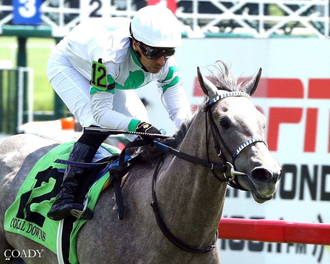 J J Grey wins at Colonial Downs