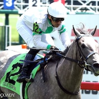 J J Grey wins at Colonial Downs