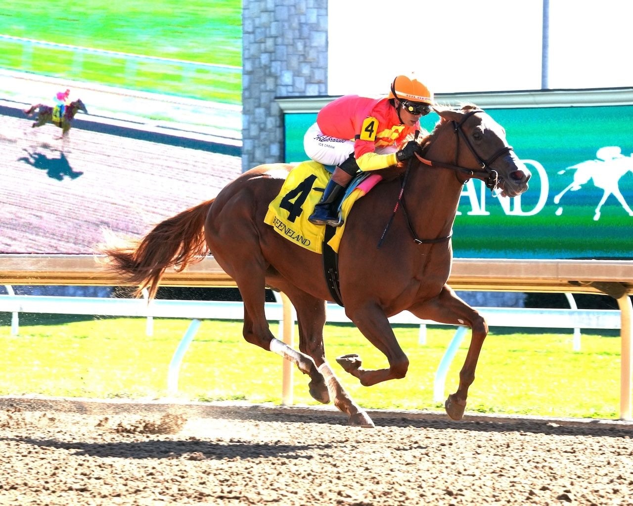 Lexiโs Charmย wins at Keeneland.