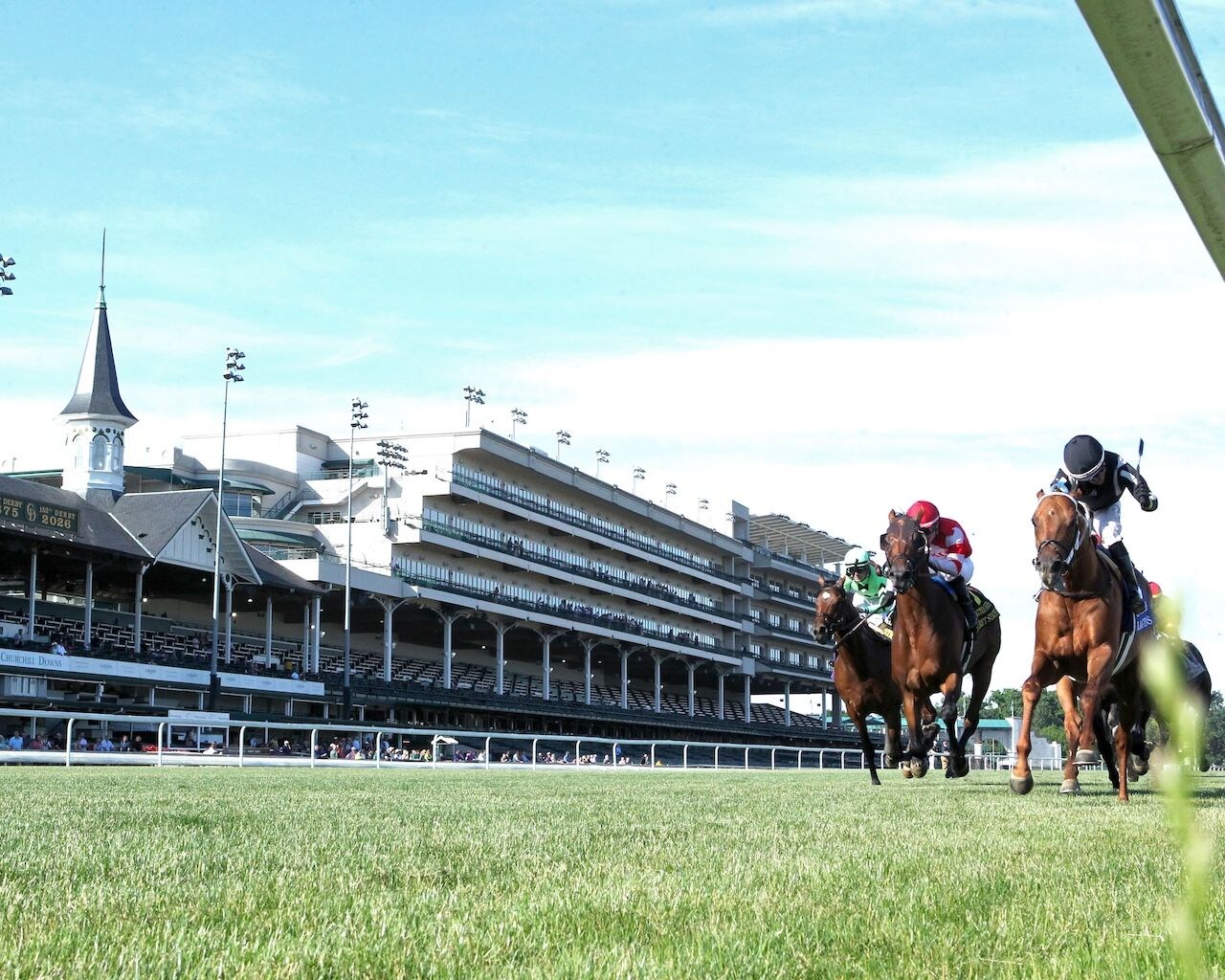 Lagynos wins the Arlington Handicap at Churchill Downs.