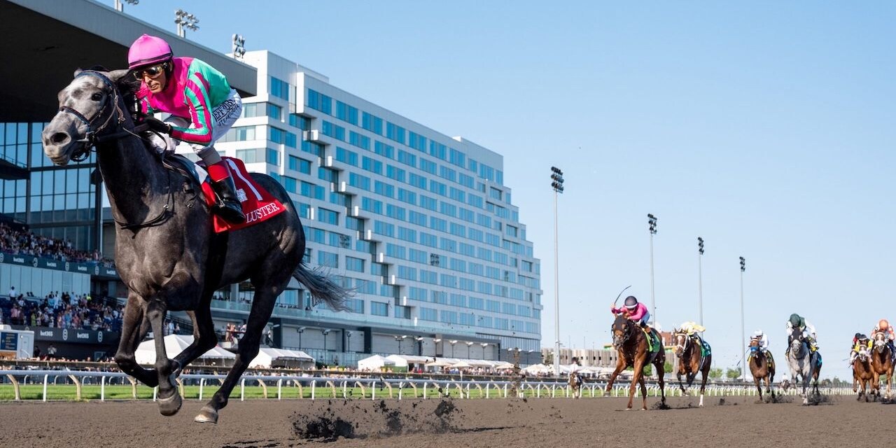 Luster wins the King's Plate at Woodbine.