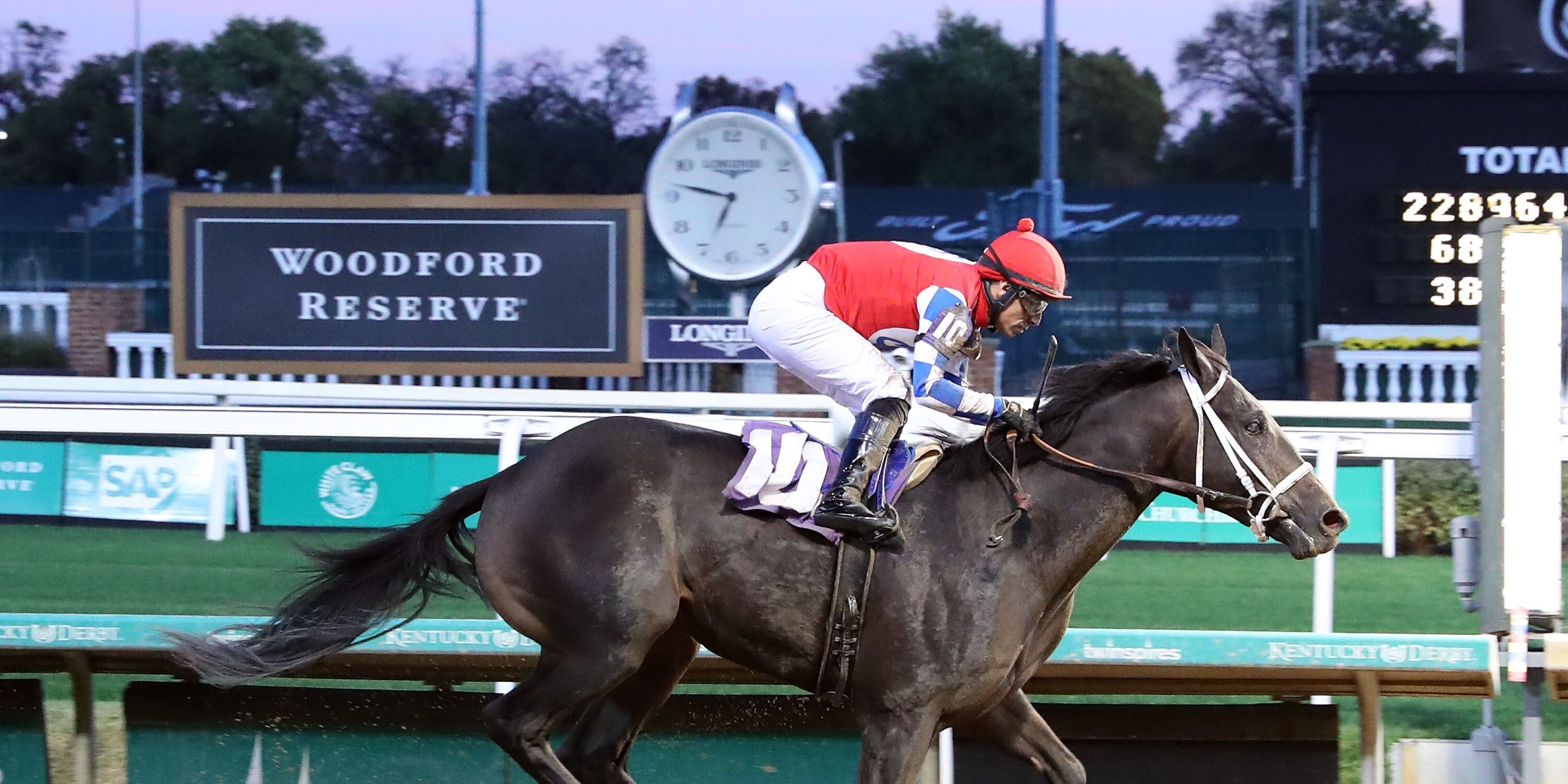 McAfee, a half-brother to Thorpedo Anna, scores on debut at Churchill Downs