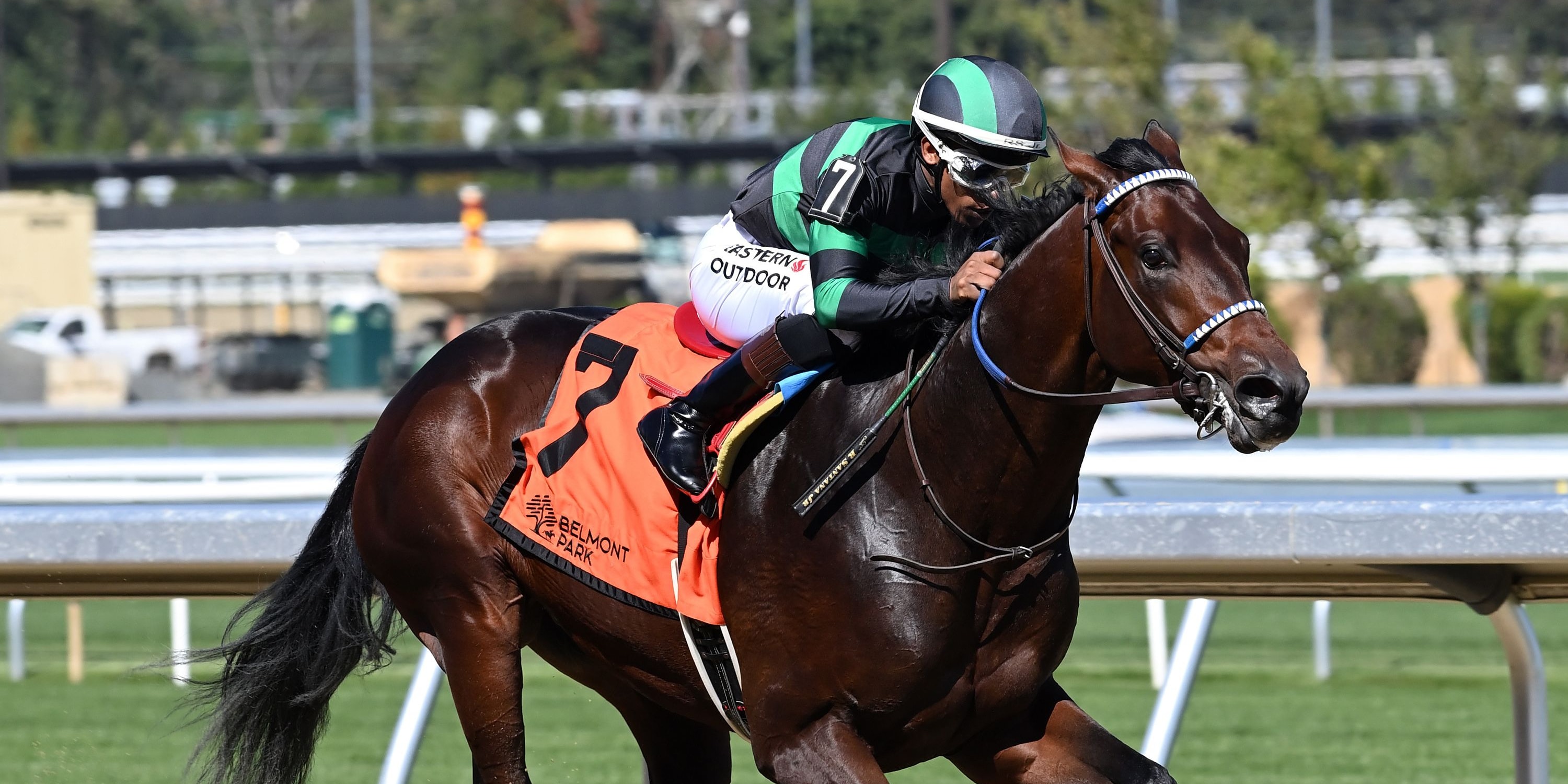 Mystik Bayou breaks his maiden at Belmont Park.