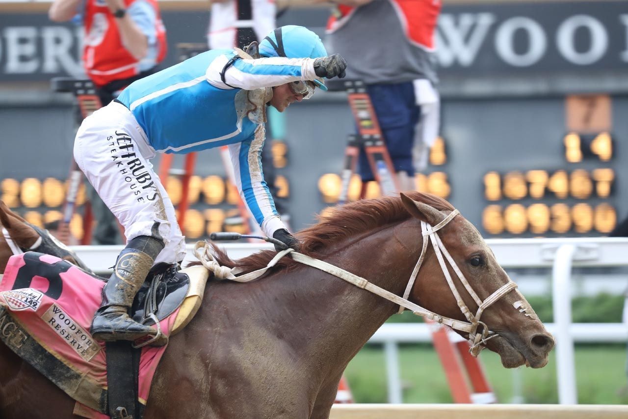 Mage winning the Kentucky Derby (G1) at Churchill Downs (Photo by Horsephotos.com)