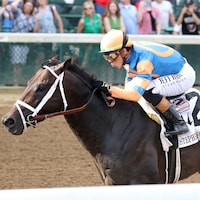 Mindframe wins the Stephen Foster Stakes at Churchill Downs. 