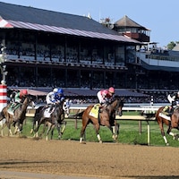 Nitrogen wins the Alabama at Saratoga.