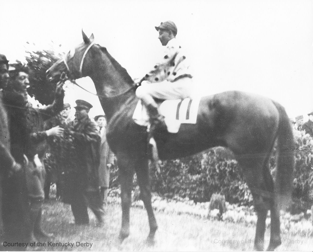Omaha wins the 1935 Kentucky Derby (Courtesy of the Kentucky Derby/Churchill Downs)
