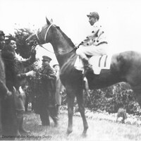 Omaha wins the 1935 Kentucky Derby (Courtesy of the Kentucky Derby/Churchill Downs)