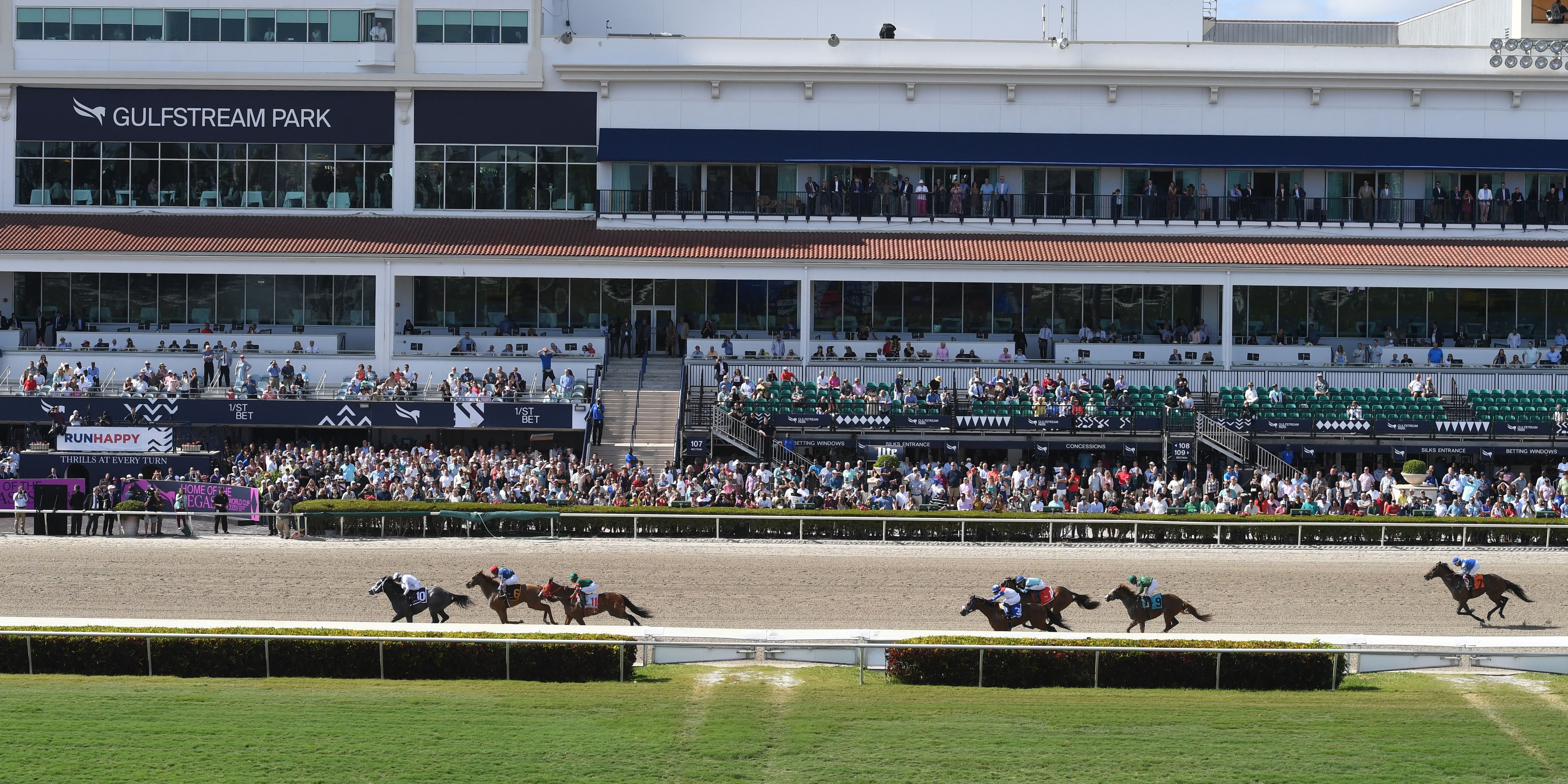 Racing at Gulfstream Park