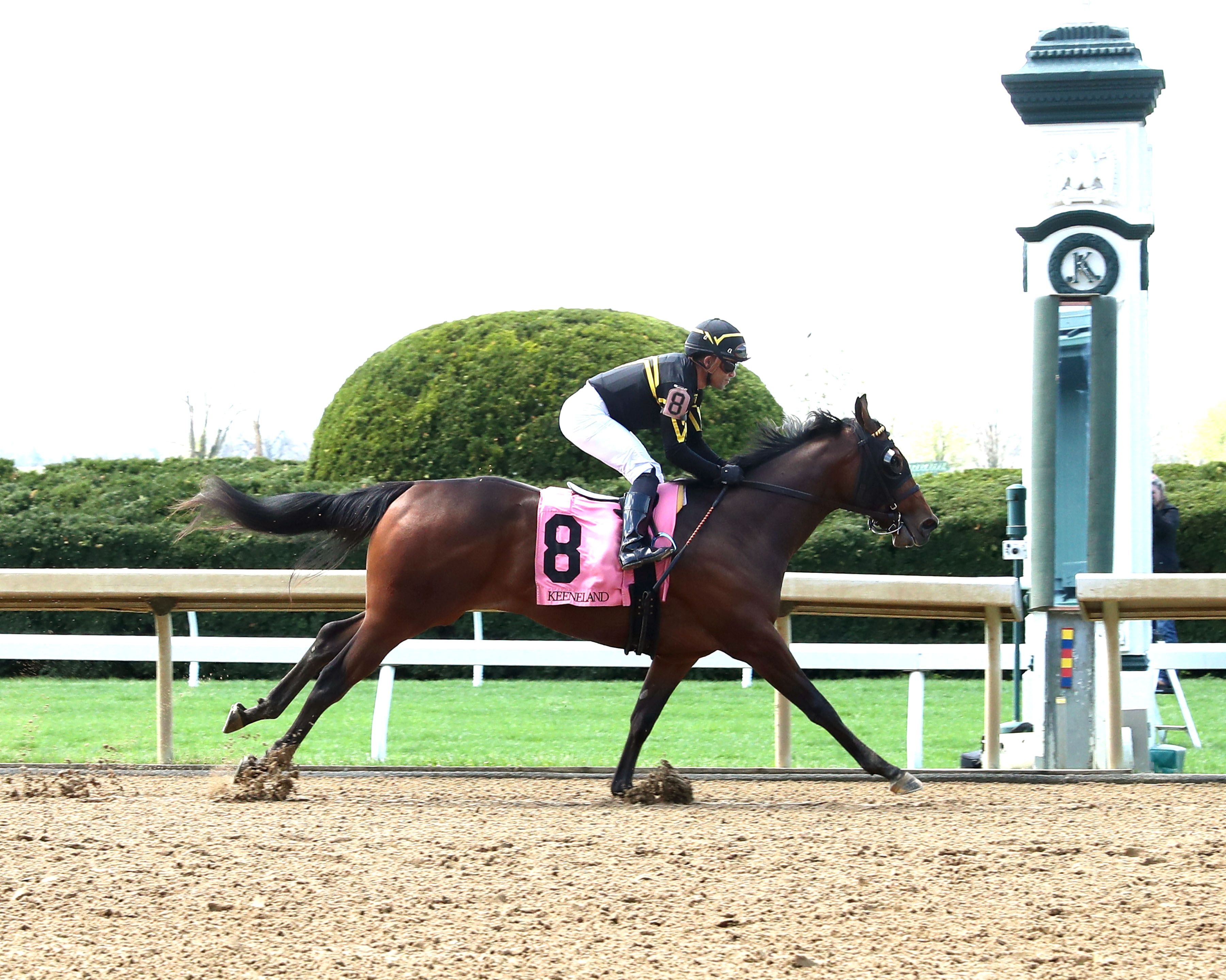 Pinky Finger romps in her debut at Keeneland