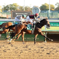 Render Judgment wins at Churchill Downs.