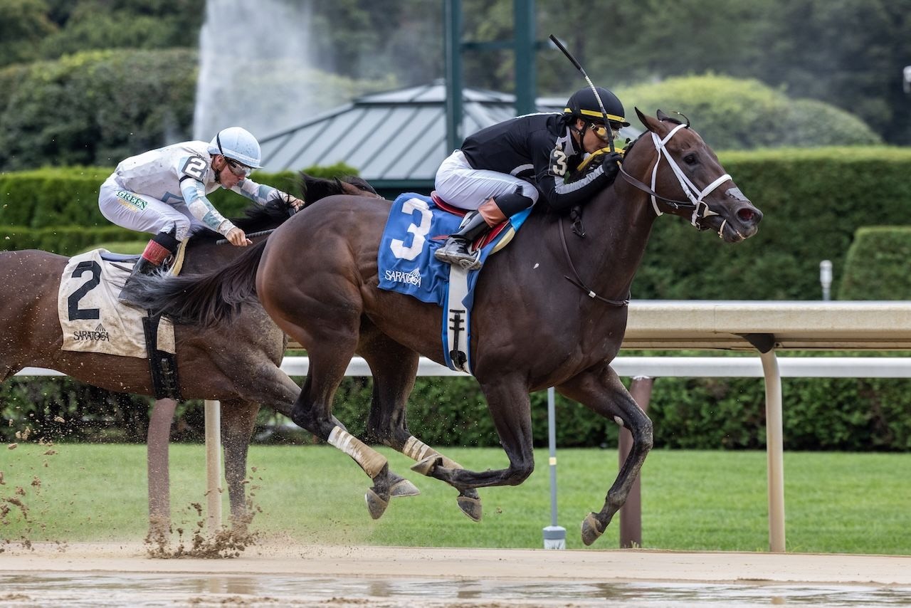R Disaster wins at Saratoga.