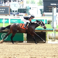 Sassy C W dominating her debut at Churchill Downs