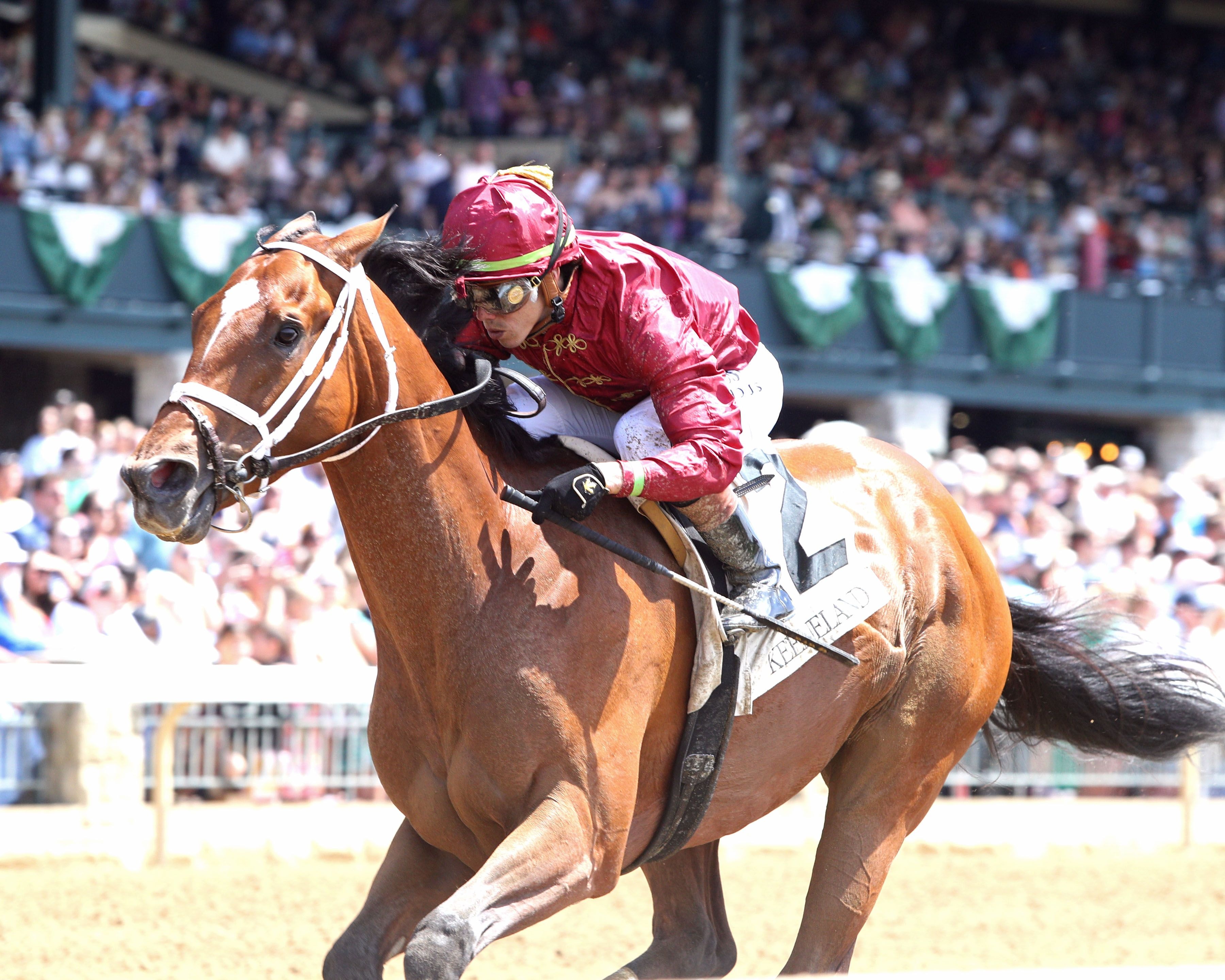 Senior Officer wins at Keeenland.