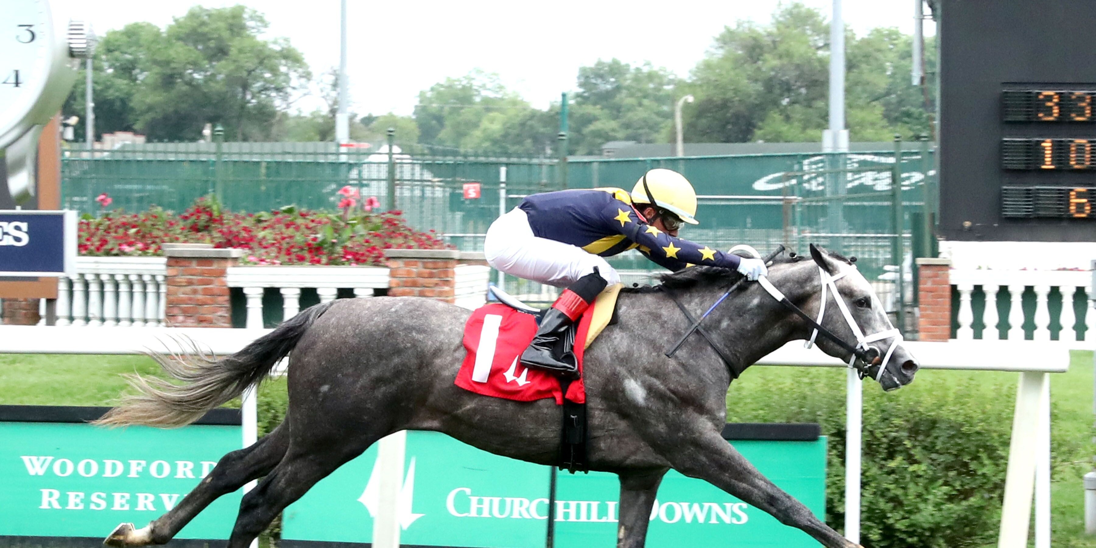 Siyouincanada winning his debut at Churchill Downs.
