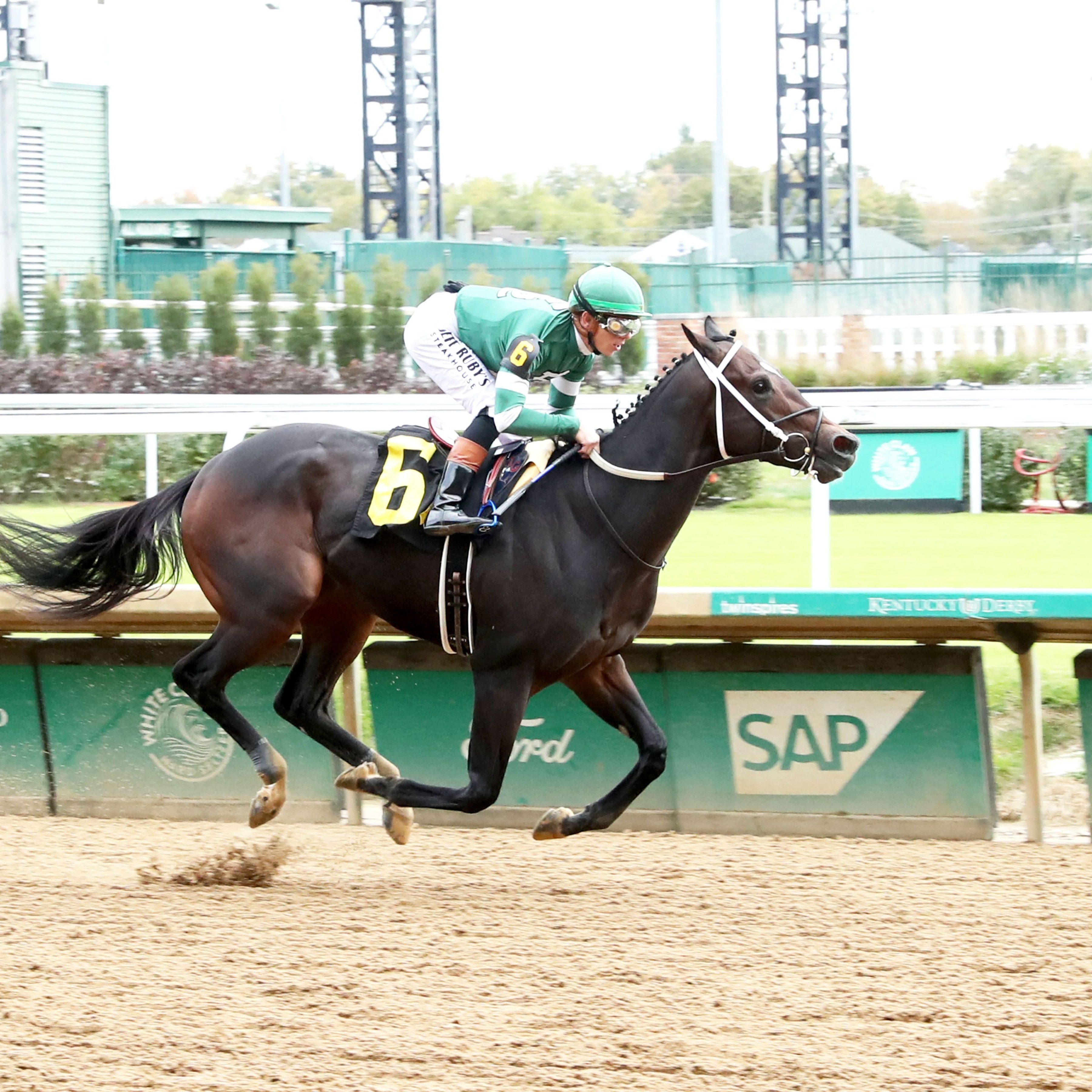 Soldier N Diplomat wins at Churchill Downs.