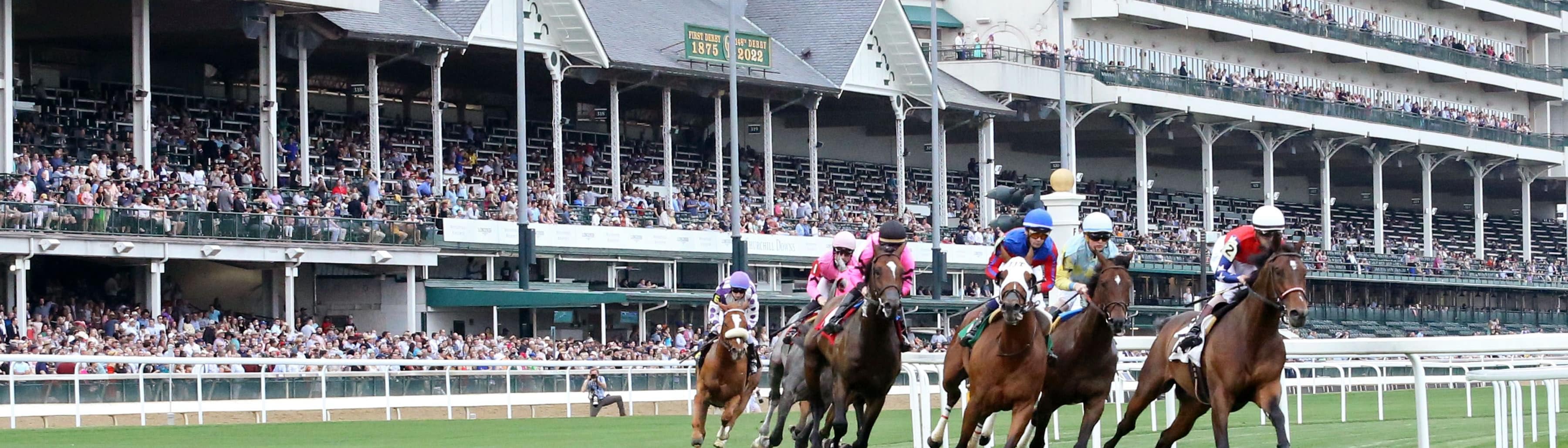 Turf racing at Churchill Downs