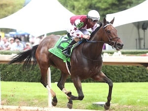 Thorpedo Anna wins the Fantasy (G2) at Oaklawn Park