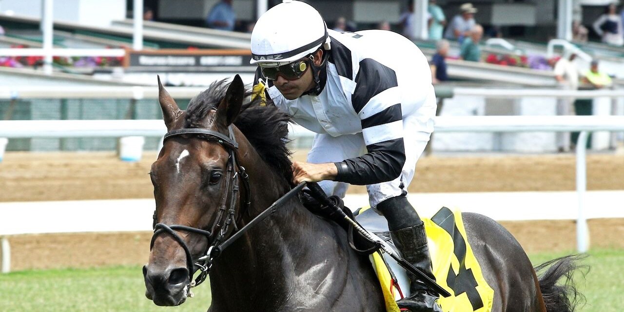 Trouble Calling wins at Churchill Downs.