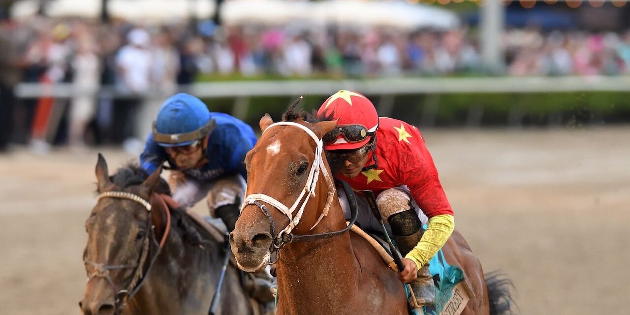 Tappan Street wins the Florida Derby at Gulfstream Park.