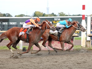 The Puma holds off Further Ado in the Pennsylvania Derby (G1)