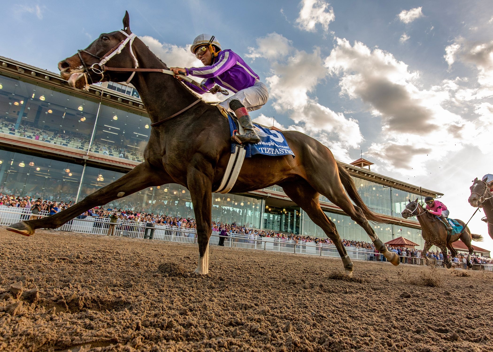 Tiztastic wins the Louisiana Derby at Fair Grounds. 