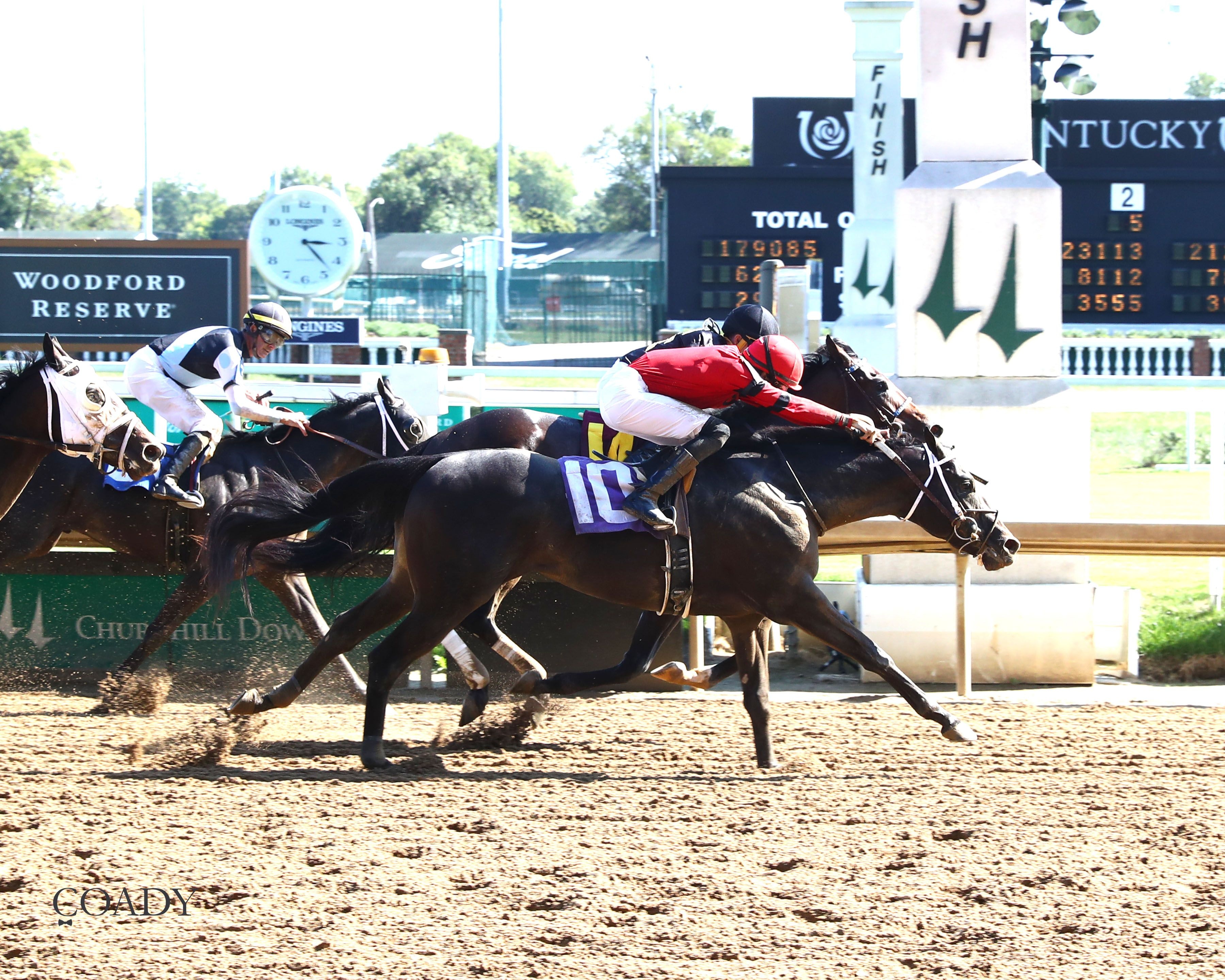 Way Beyond wins at Churchill Downs.