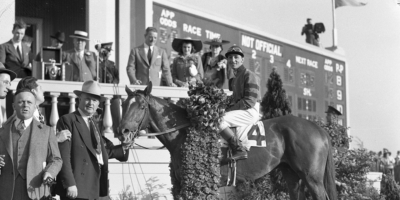 Whirlaway wins the 1941 Kentucky Derby (Photo courtesy of the Kentucky Derby/Churchill Downs)